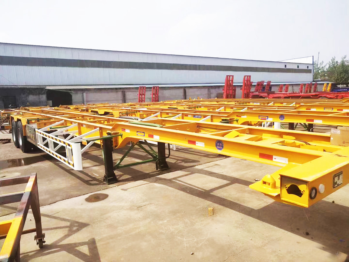 集装箱运输半挂车